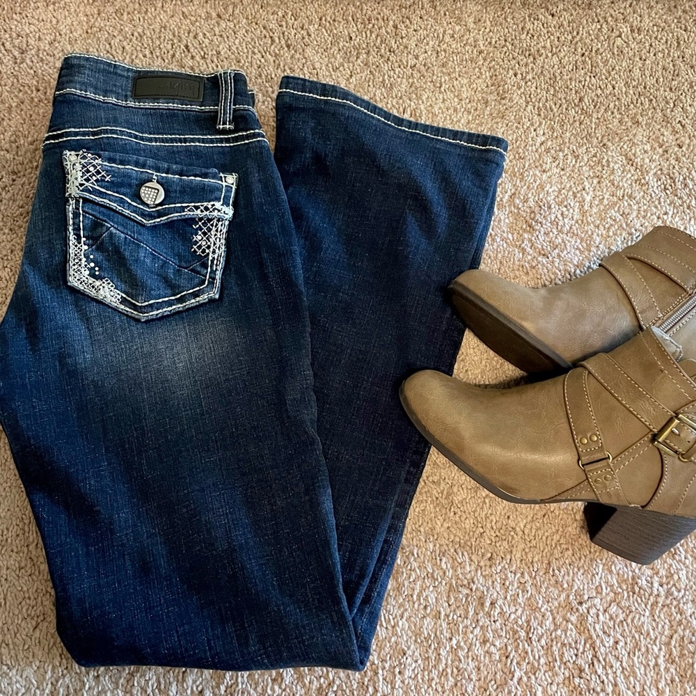 Daytrip Virgo bootcut jeans in like new condition.